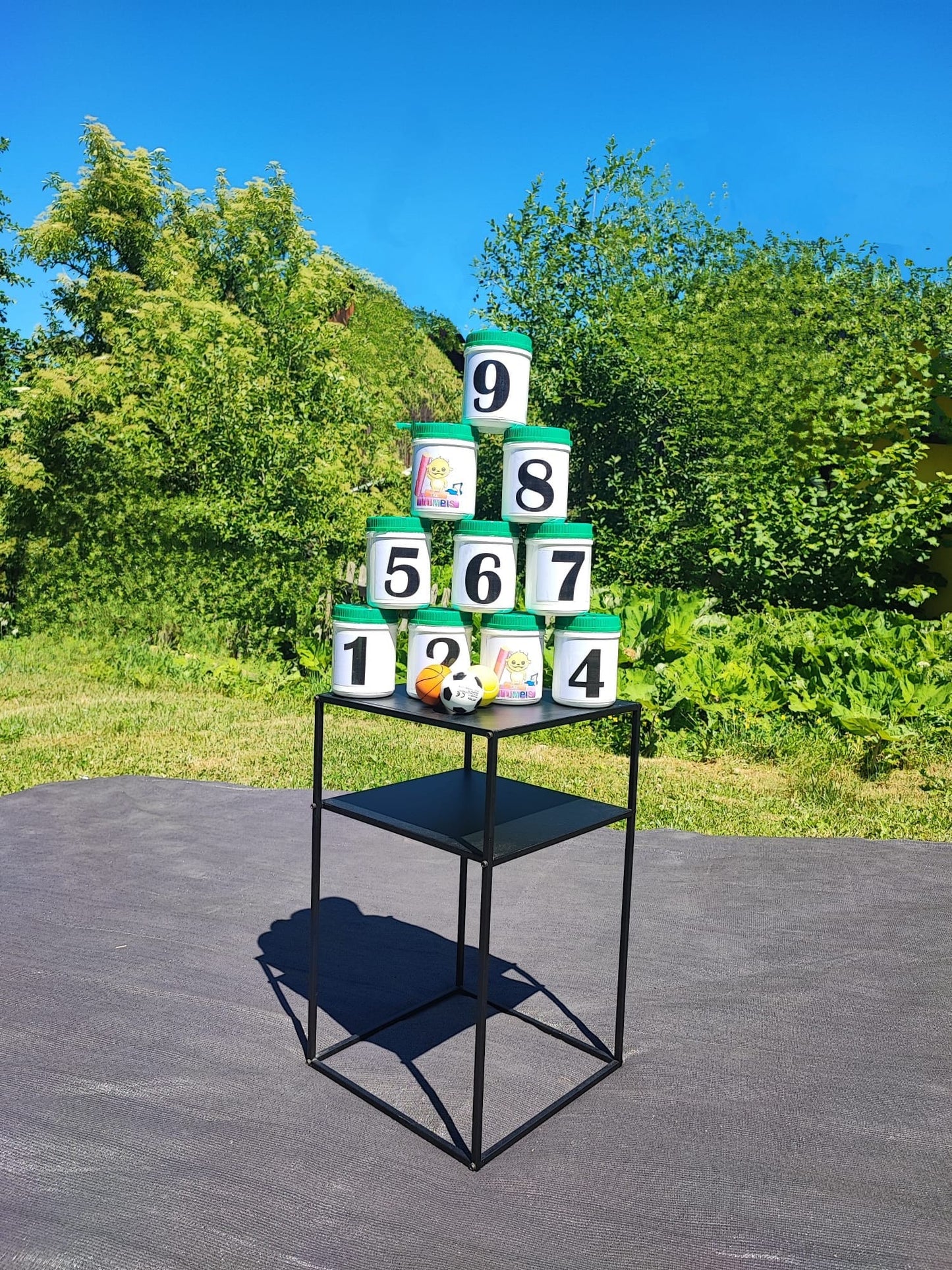 Dosenwerfen / Tag